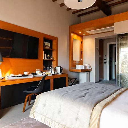 Ara Di Marte 4*